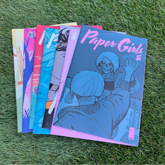 Paper Girls Comics Issues 8-14 - Picture 1 of 8